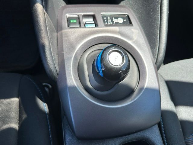 2025 Nissan LEAF S Hatchback