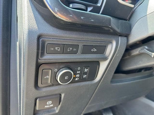2021 Ford F-150 XLT Truck SuperCrew Cab