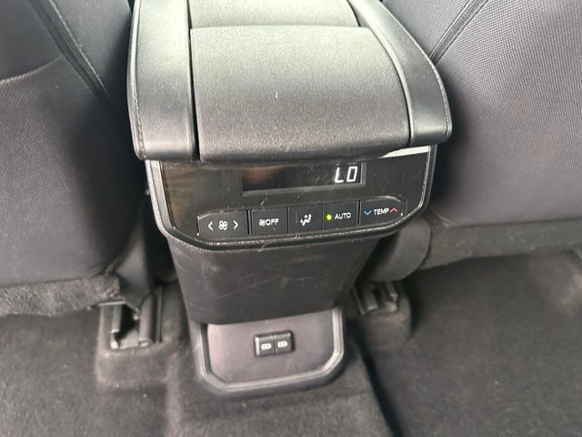 2024 Toyota Highlander LE SUV