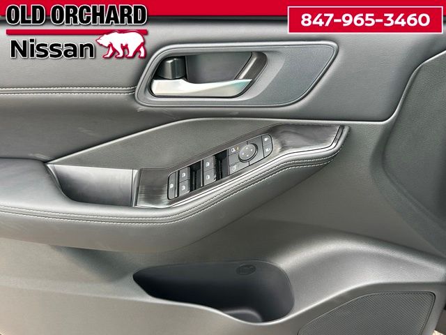 2026 Nissan Rogue Dark Armor SUV