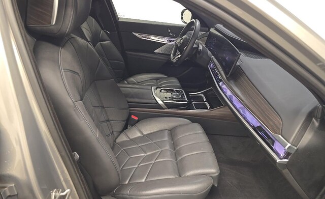2023 BMW i7 xDrive60 Sedan