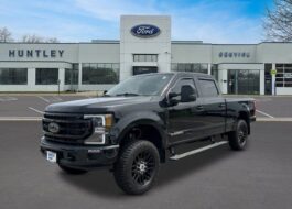 2022 Ford F-350 Lariat Truck Crew Cab