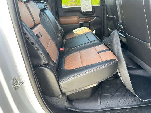 2022 Chevrolet Silverado 3500 HD High Country Truck Crew Cab