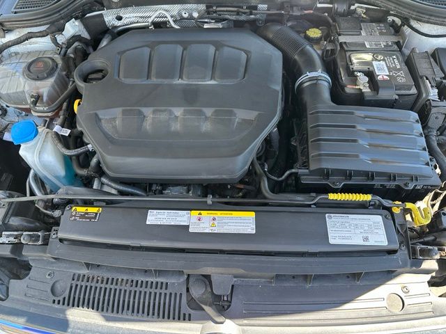 2023 Volkswagen Golf R 2.0T Hatchback