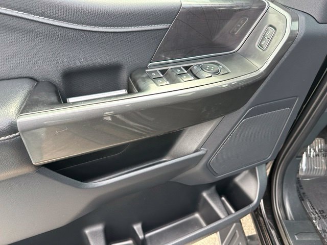 2023 Ford F-150 XLT Truck SuperCrew Cab