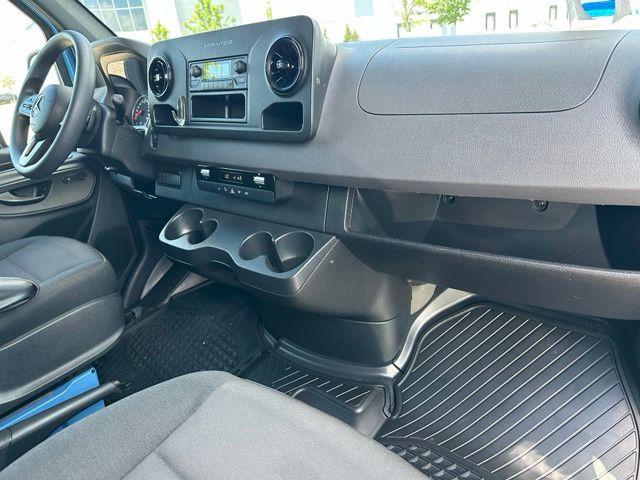 2024 Mercedes-Benz Sprinter 2500 Crew 144 WB Van