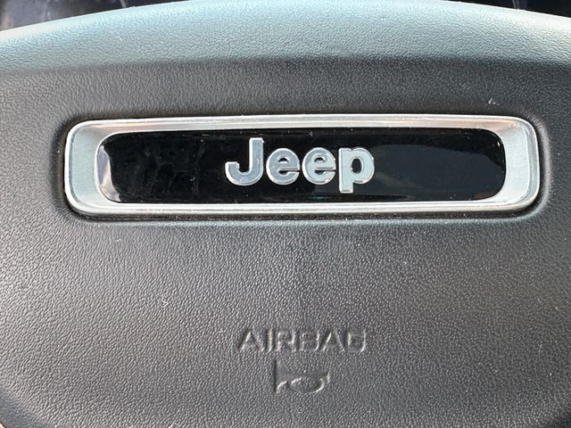 2022 Jeep New Grand Cherokee Summit SUV