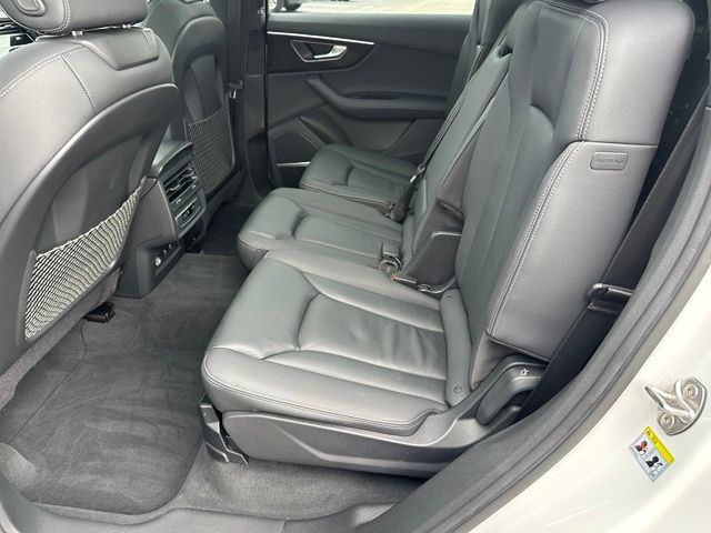 2025 Audi Q7 55 Premium Plus SUV