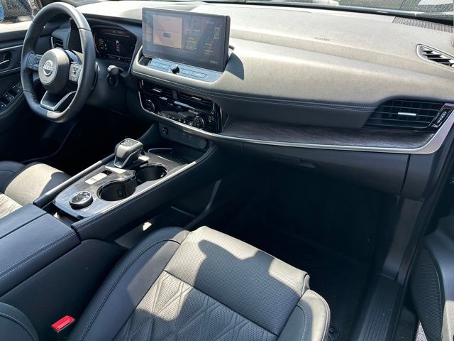 2024 Nissan Rogue Platinum SUV