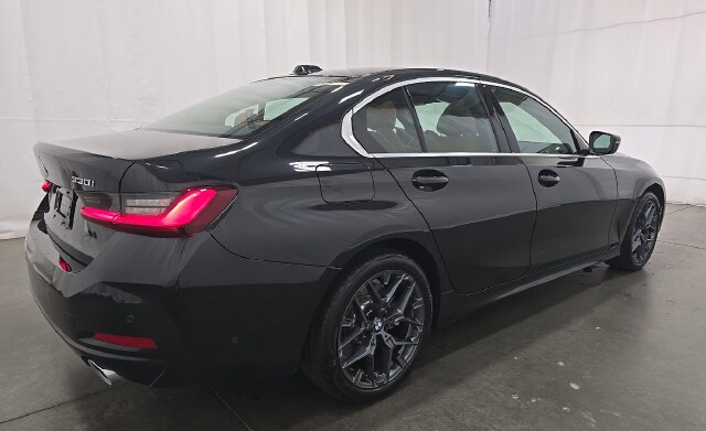 2025 BMW 330i 330i xDrive Sedan