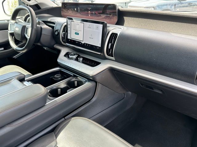 2025 Ford Expedition Active SUV
