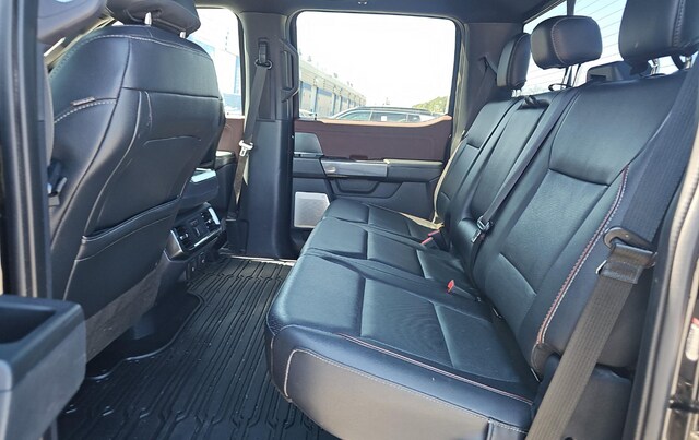 2022 Ford F-150 Lariat Truck SuperCrew Cab