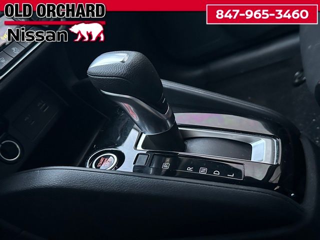 2023 Nissan Versa 1.6 SR Sedan