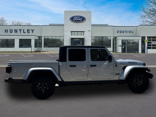 2022 Jeep Gladiator Willys Truck Crew Cab