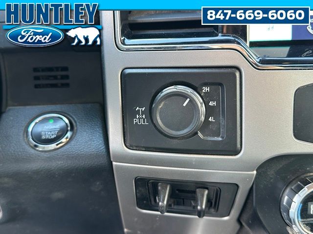 2022 Ford F-350 Lariat Truck Crew Cab