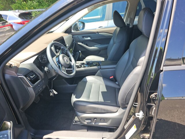 2023 Nissan Rogue SL SUV