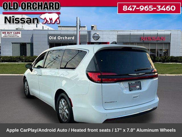 2024 Chrysler Pacifica Touring Van Passenger Van