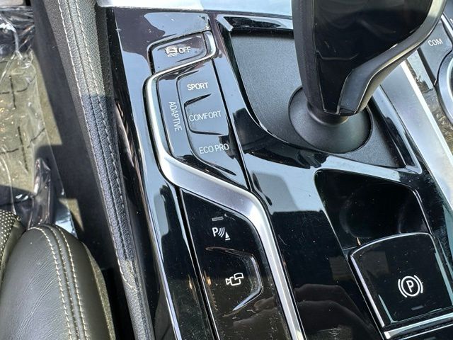 2022 BMW M550i M550i xDrive Sedan