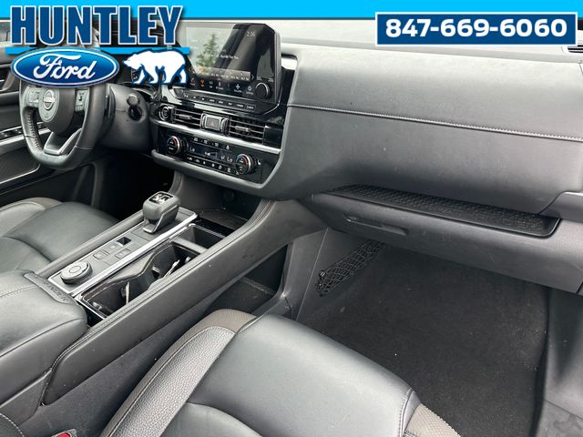 2023 Nissan Pathfinder SL SUV