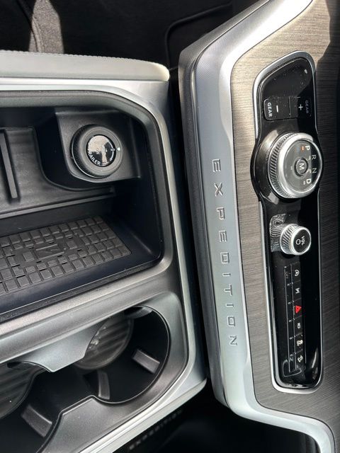 2025 Ford Expedition Platinum SUV