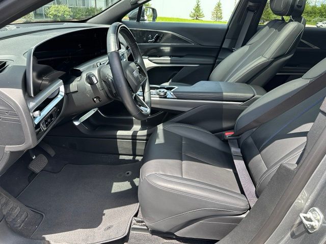 2024 CADILLAC LYRIQ Luxury SUV