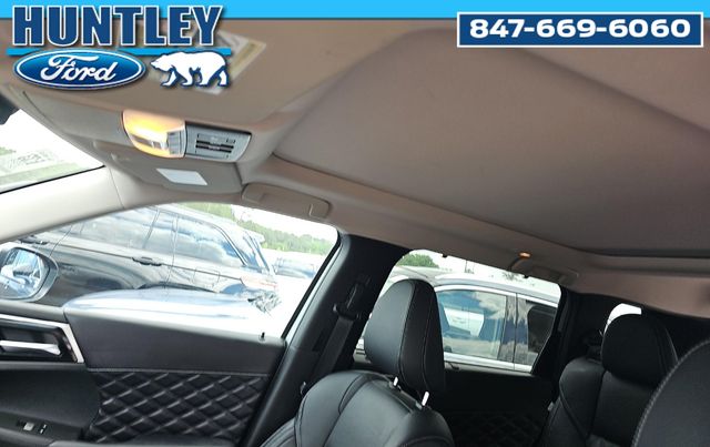 2024 Mitsubishi Outlander PHEV SUV