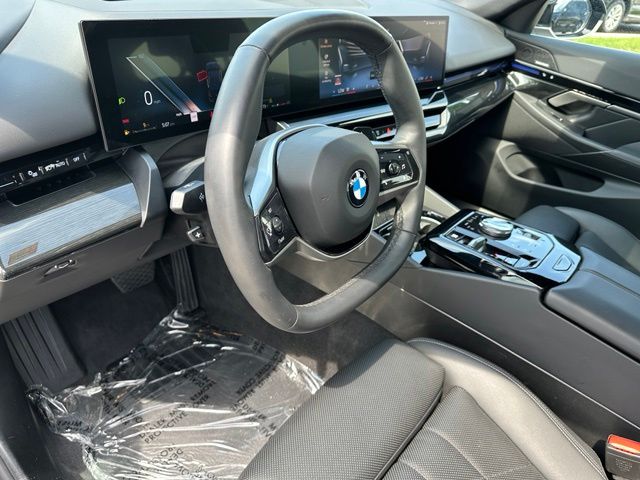 2025 BMW 530i 530i xDrive Sedan