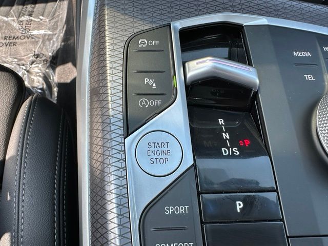 2025 BMW 330i 330i xDrive Sedan