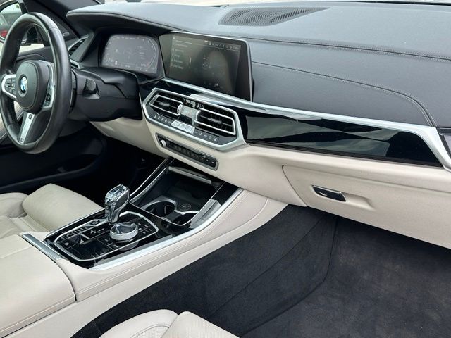 2022 BMW X5 M50i SUV