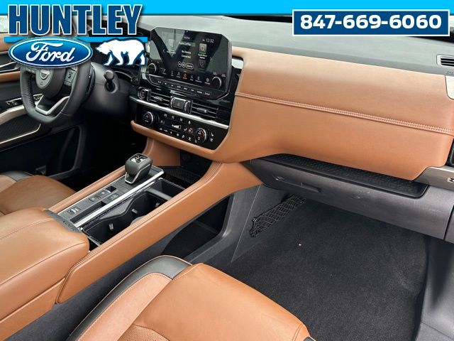 2024 Nissan Pathfinder Platinum SUV