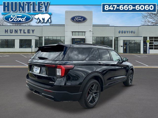 2025 Ford Explorer ST-Line SUV
