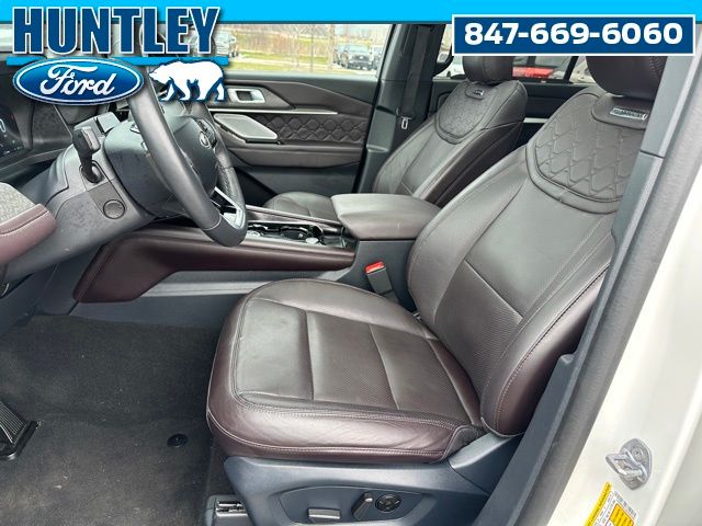 2025 Ford Explorer Platinum SUV