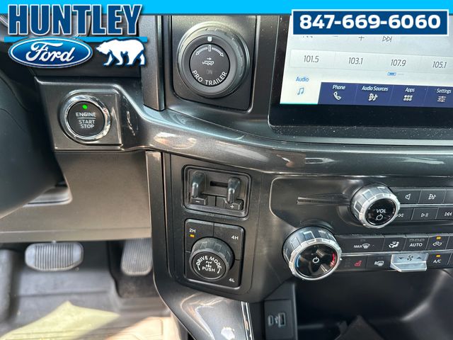 2022 Ford F-150 XLT Truck SuperCrew Cab