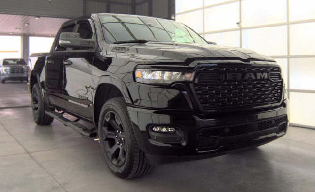 2025 Ram 1500 Big Horn/Lone Star Truck Crew Cab