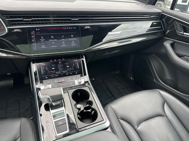 2025 Audi Q7 55 Premium Plus SUV