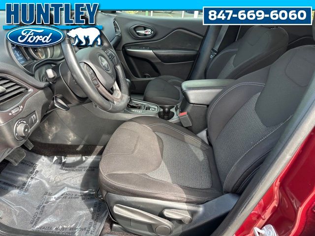 2019 Jeep Cherokee Latitude SUV