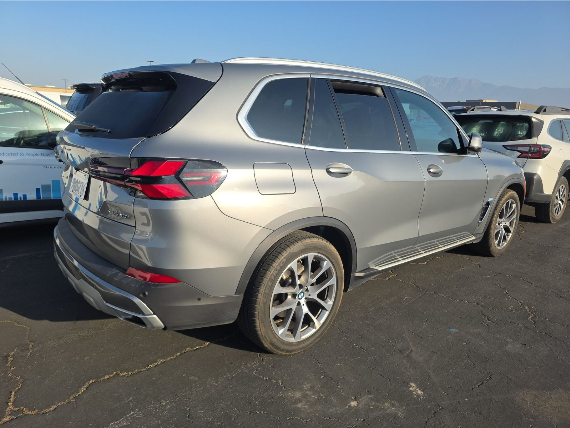 2025 BMW X5 xDrive40i SUV