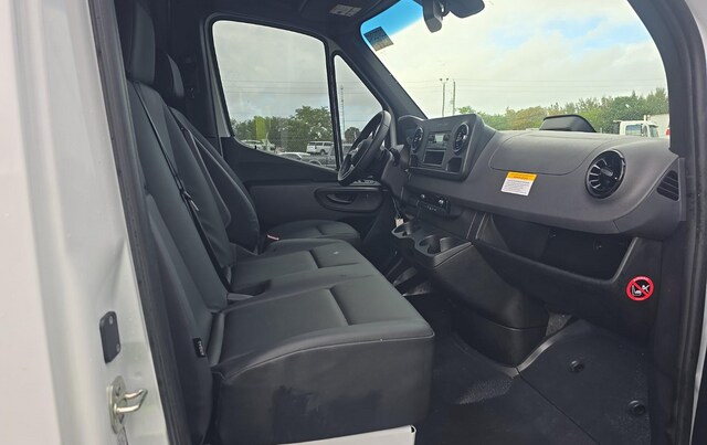 2025 Mercedes-Benz Sprinter 2500 Cargo 144 WB Van Cargo Van