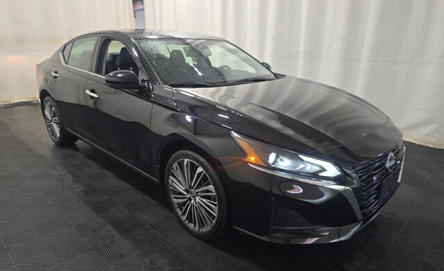 2024 Nissan Altima Platinum Sedan