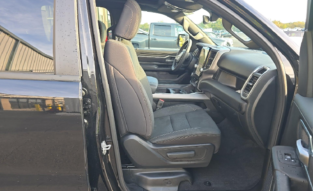 2025 Ram 1500 Big Horn/Lone Star Truck Crew Cab