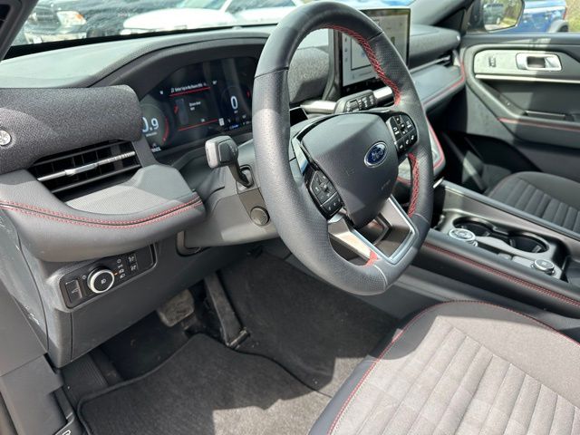 2025 Ford Explorer ST-Line SUV