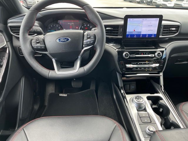 2023 Ford Explorer ST-Line SUV