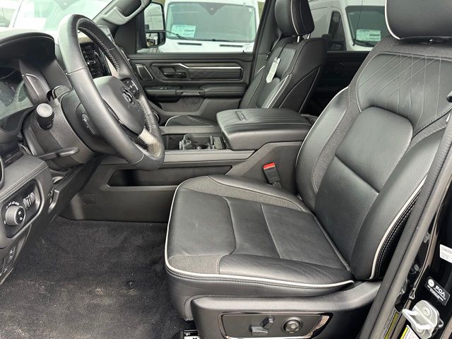 2025 Ram 1500 Limited Truck Crew Cab