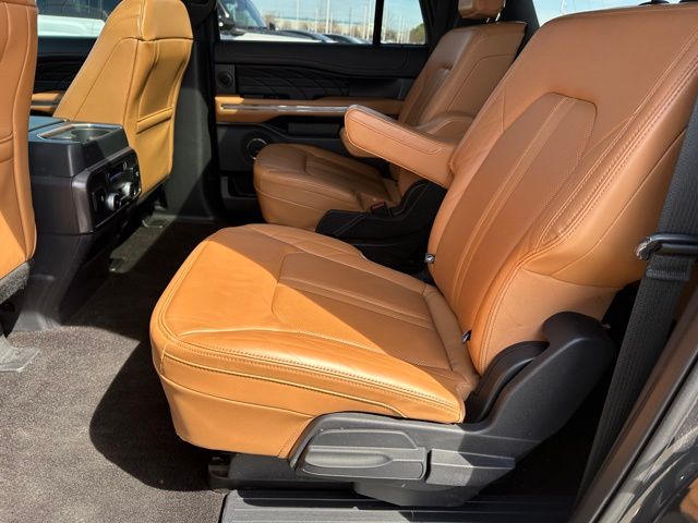 2022 Ford Expedition Max Platinum SUV