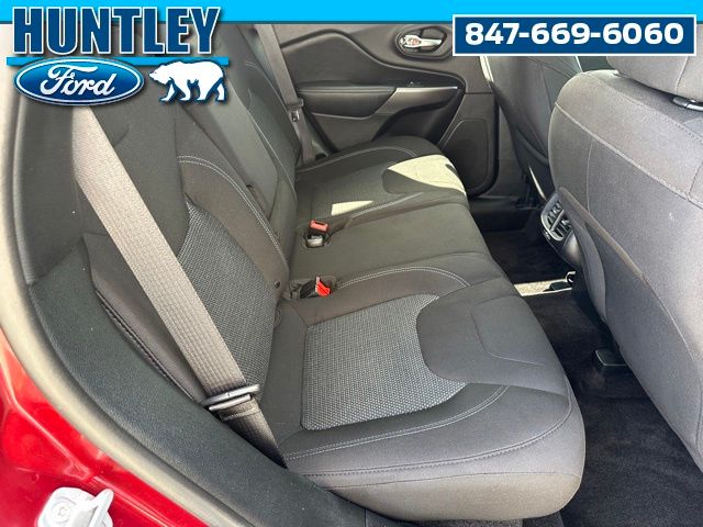 2019 Jeep Cherokee Latitude SUV