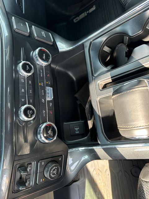 2022 Ford F-150 XLT Truck SuperCrew Cab