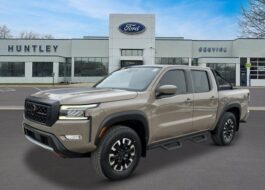 2023 Nissan Frontier PRO-4X Truck Crew Cab