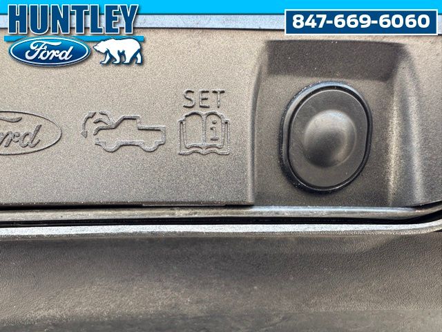 2023 Ford F-150 Lightning Lariat Truck SuperCrew Cab