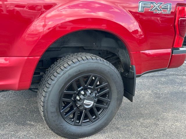 2022 Ford F-350 Lariat Truck Crew Cab