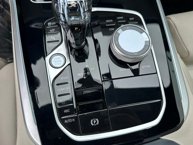2022 BMW X5 M50i SUV